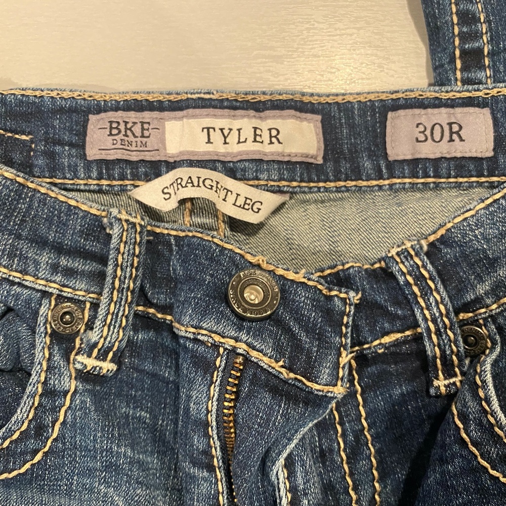 Nice Used Men's BKE Tyler Straight Jeans 30 Regular x 32